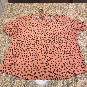 PAPERMOON salmon and black blouse! Great condition! Cute ruching on sleeves.